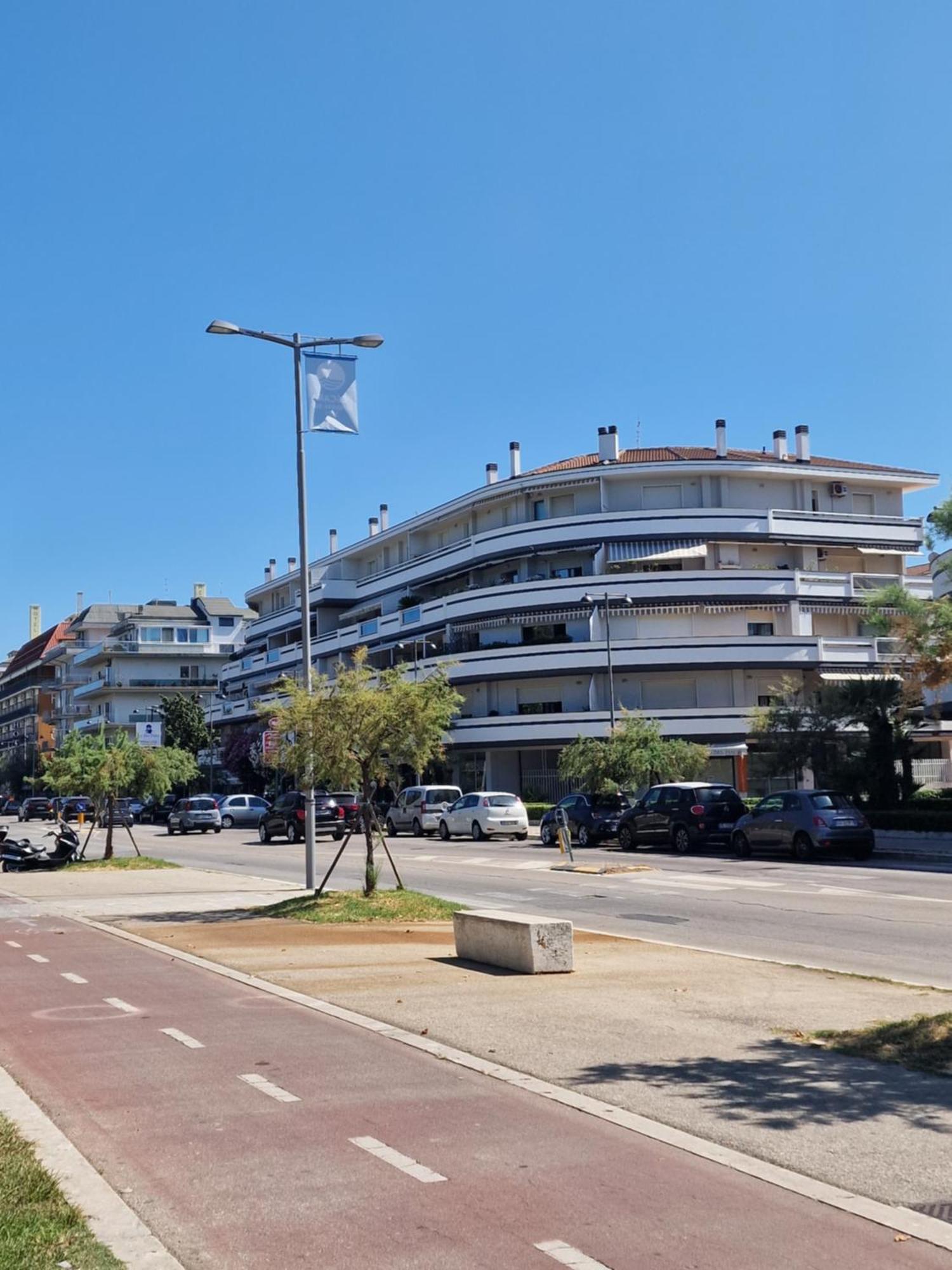 Tramonti Apartments Pescara Exteriör bild